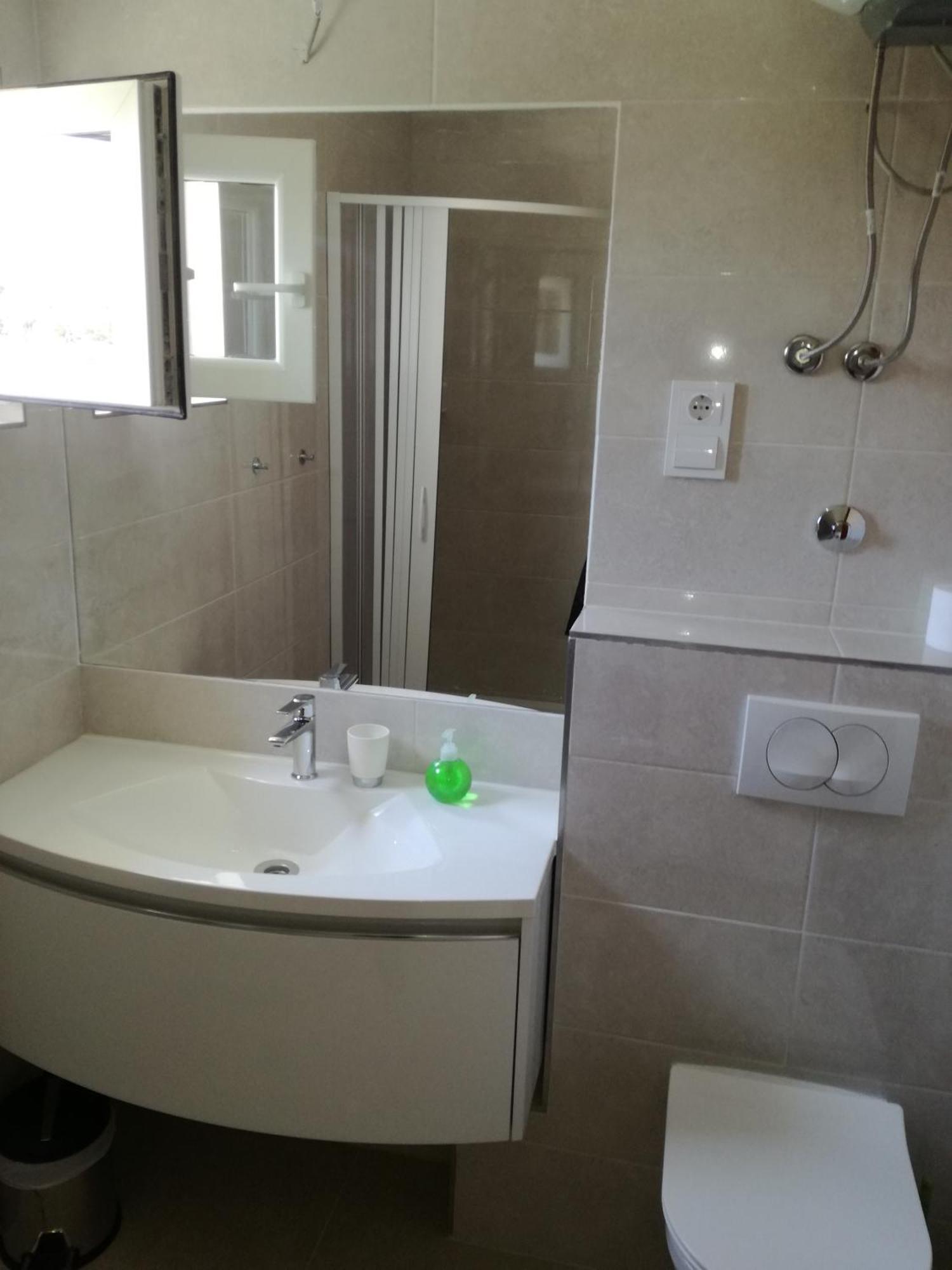 Apartment Jure Трогир Екстериор снимка