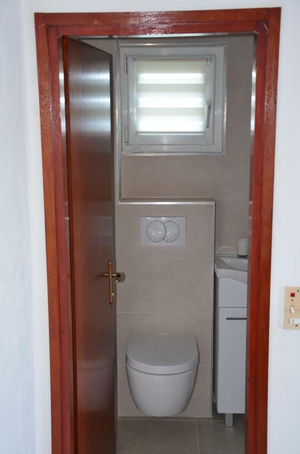 Apartment Jure Трогир Екстериор снимка