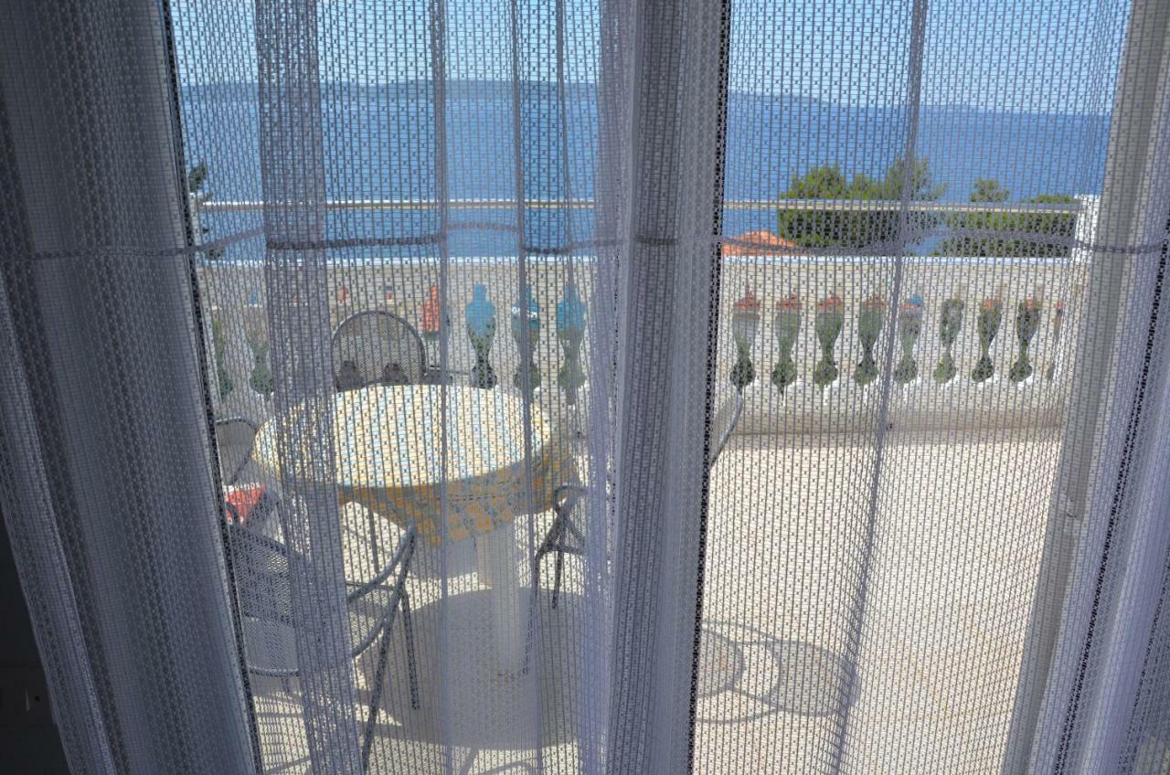 Apartment Jure Трогир Екстериор снимка
