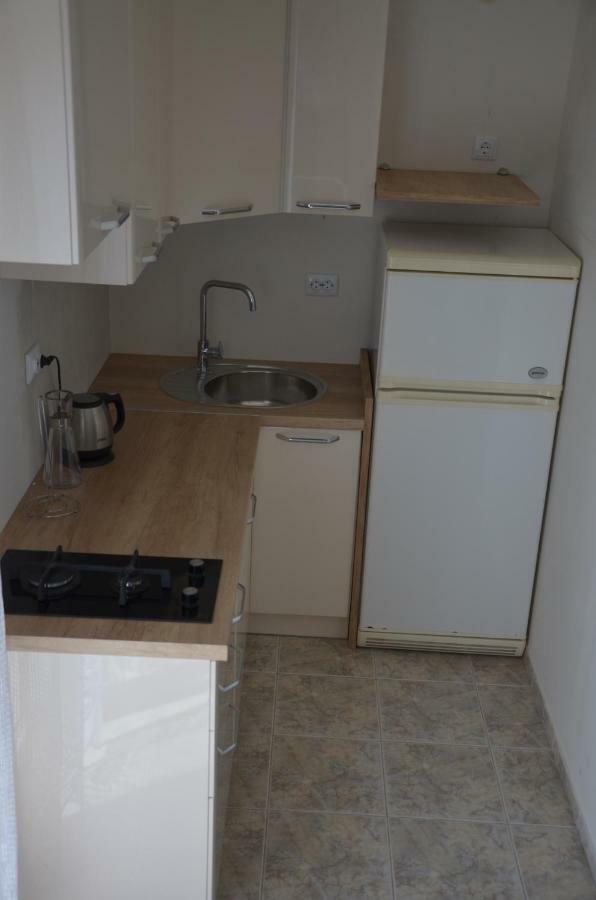 Apartment Jure Трогир Екстериор снимка